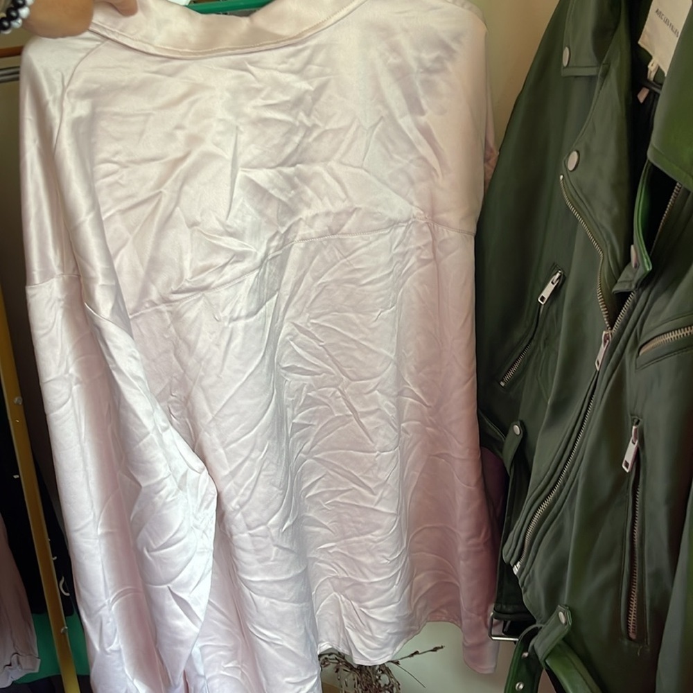 Top - Picture 4 of 6